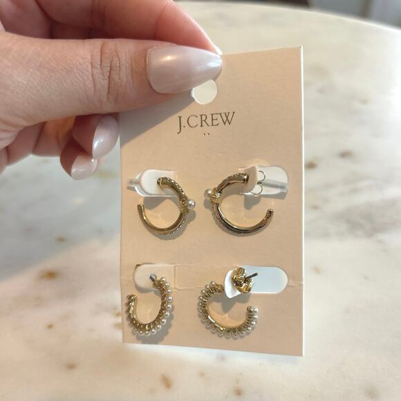 NWT J. Crew Pearl and Gold Hoops Set of 2 - Picture 3 of 6
